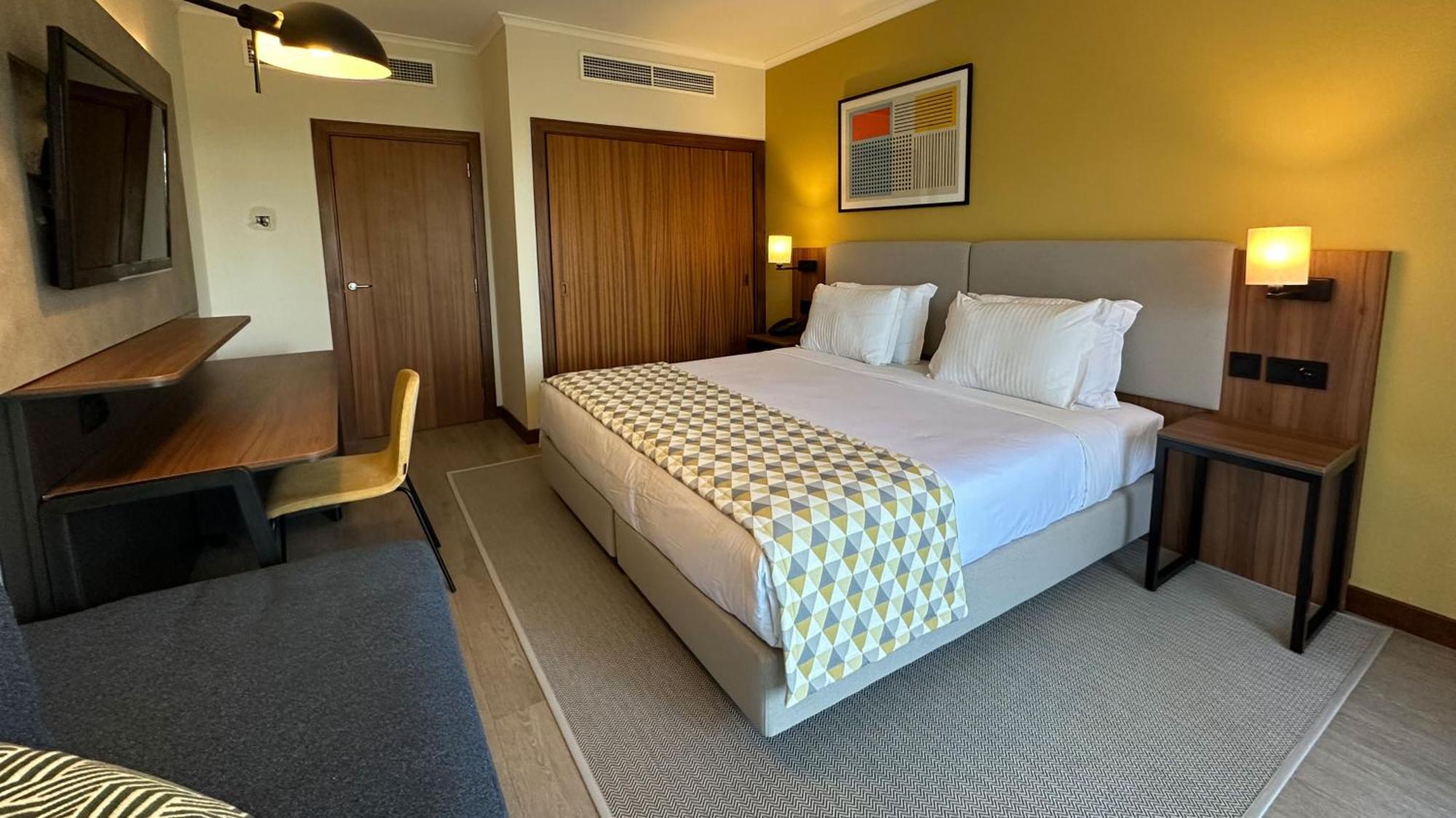Holiday Inn Algarve Albufeira By Ihg Екстериор снимка