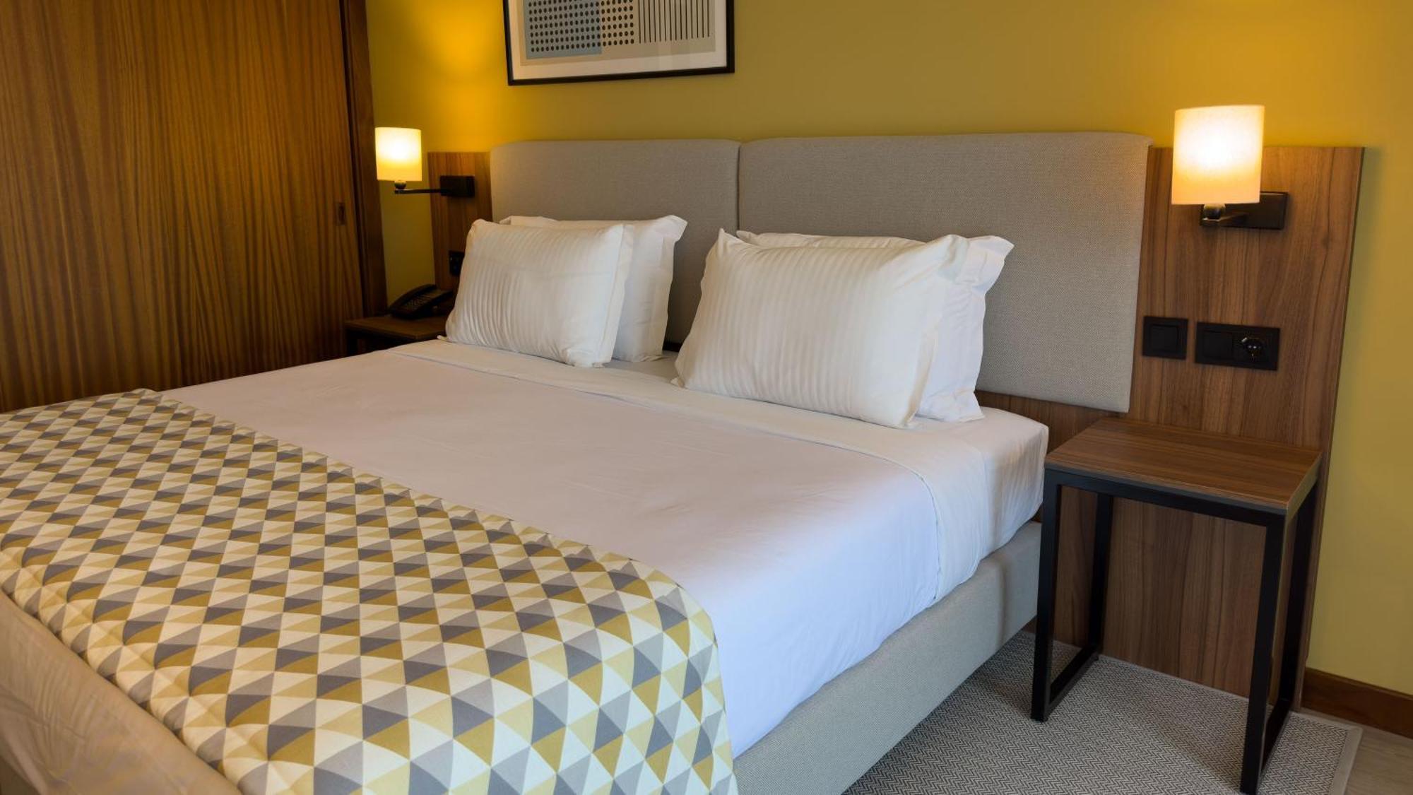 Holiday Inn Algarve Albufeira By Ihg Екстериор снимка